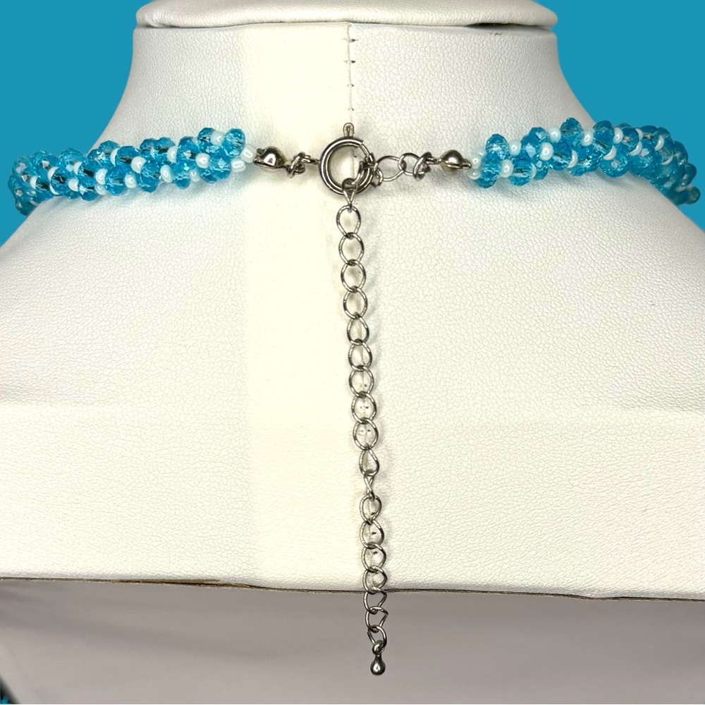 Stunning Blue & White Beaded Statement Necklace - Picture 12 of 15